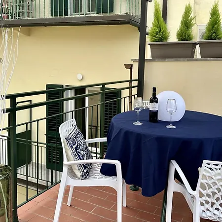 Chic Mamma Charme Apartment *